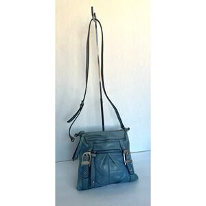 B. Makowsky Blue Leather‎ Distressed Look Crossbody Shoulder Bag Purse